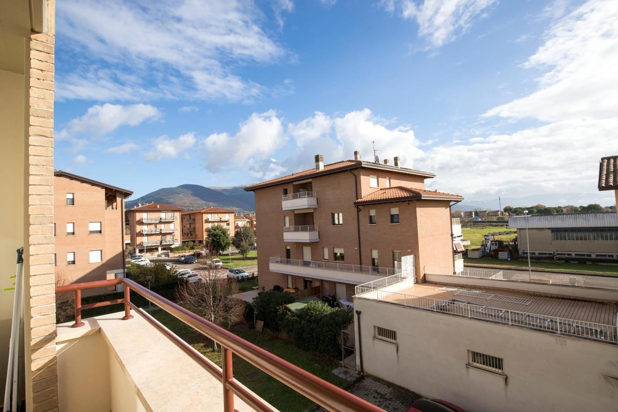 Appartamento Sergio Luxury Centro Parking Free Santa Maria Degli Angeli  Exterior foto